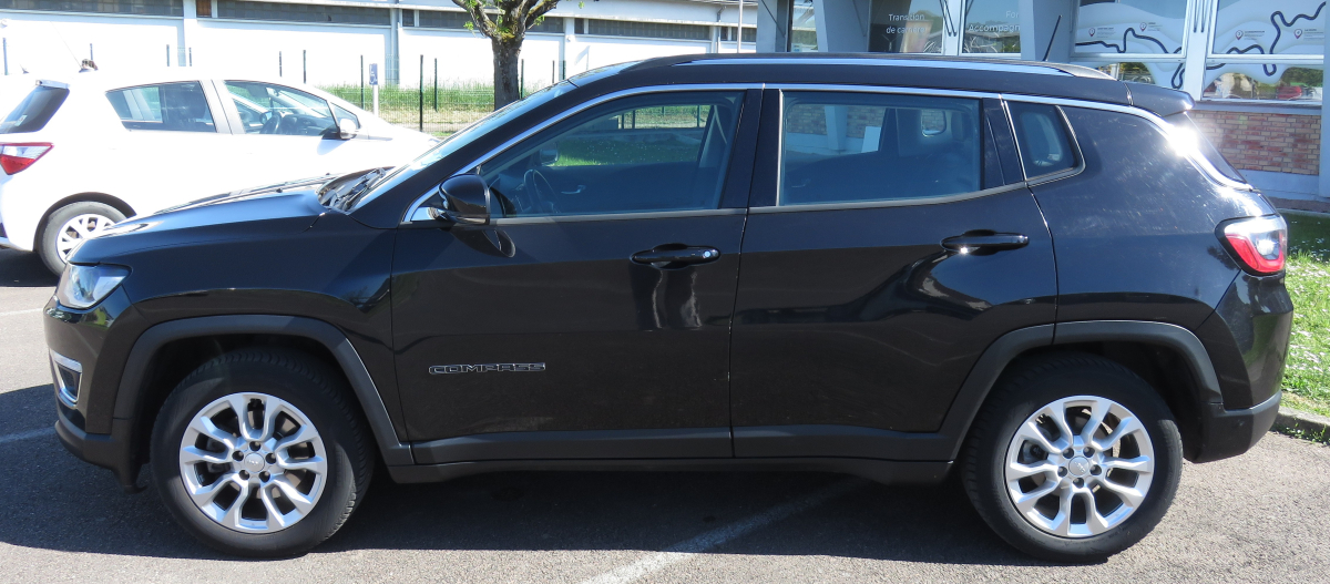 Jeep Compass — 8