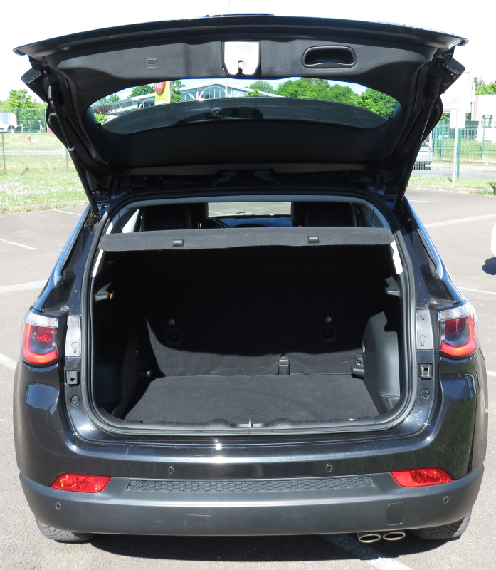 Jeep Compass — 16