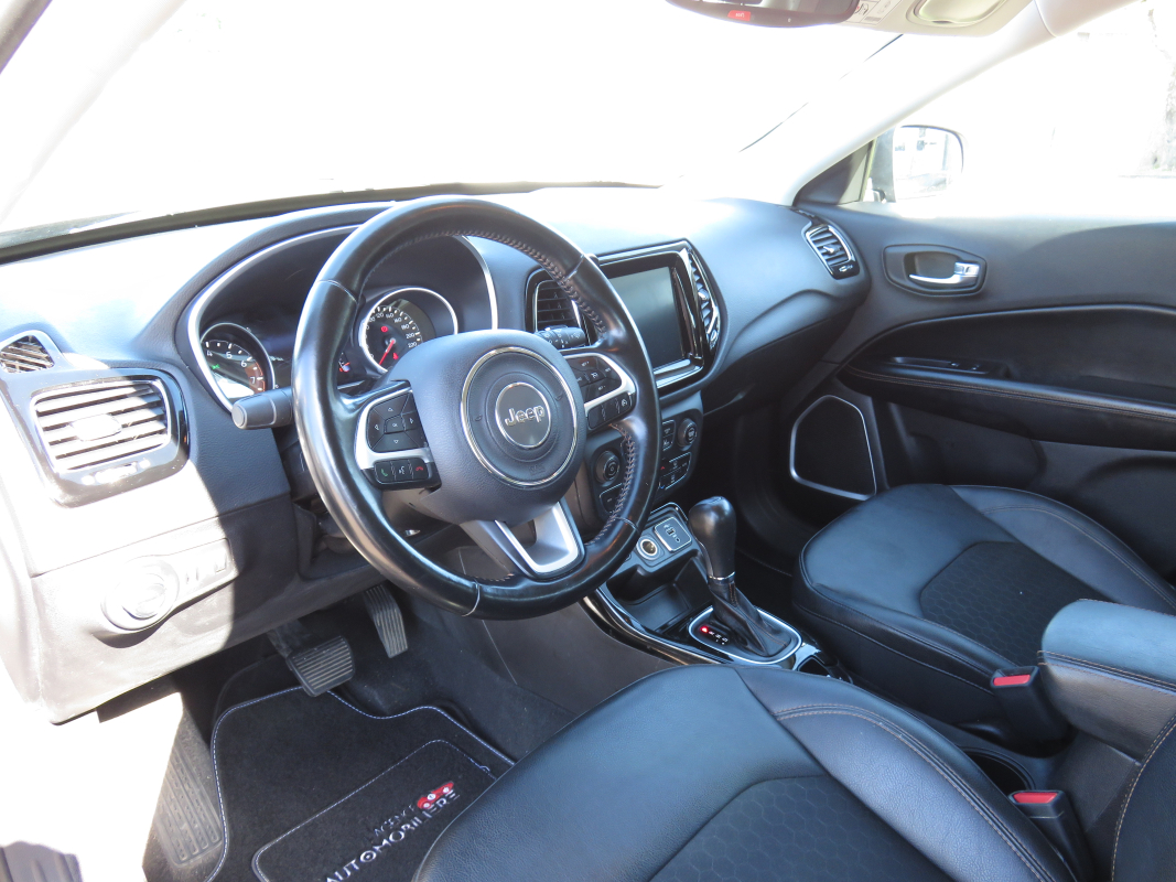 Jeep Compass — 9