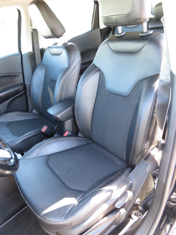 Jeep Compass — 12