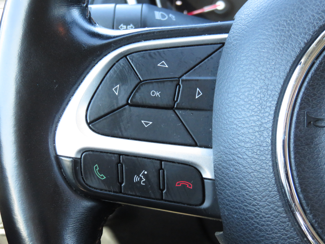 Jeep Compass — 18