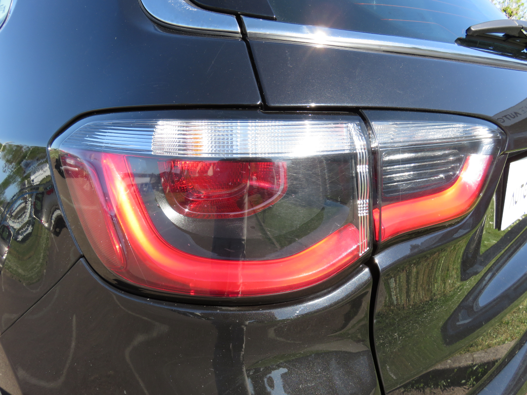 Jeep Compass — 32