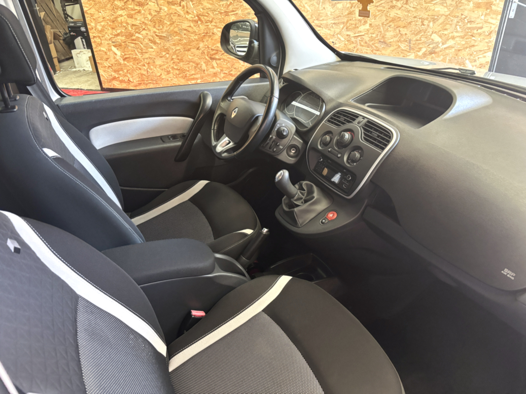 Renault Kangoo Van — 10