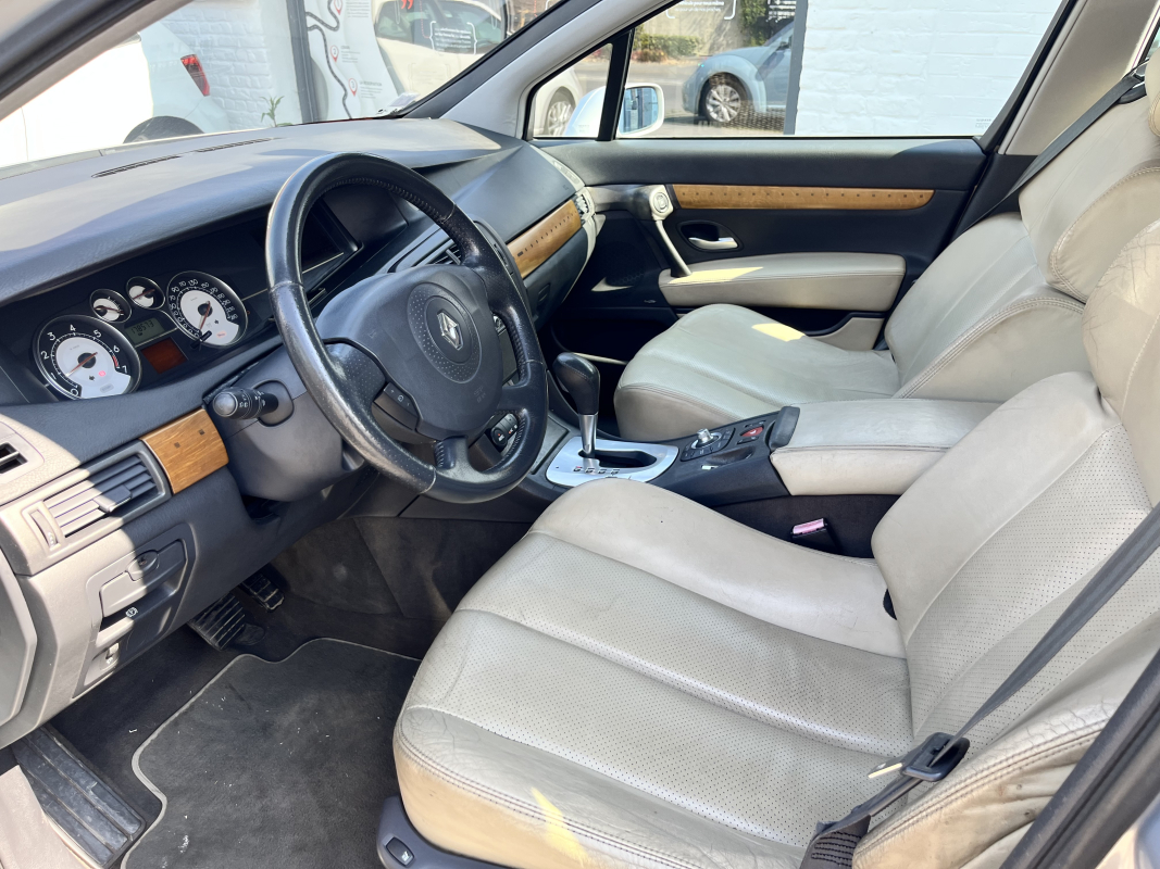 Renault Vel Satis — 10