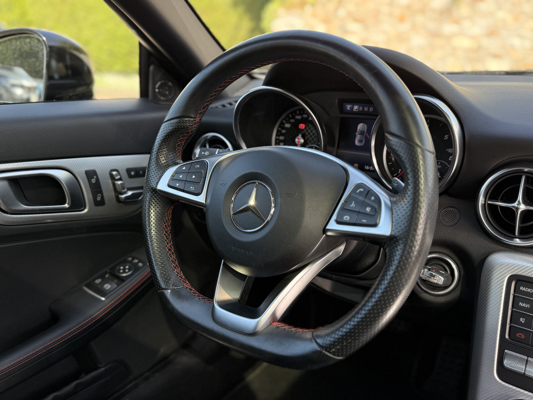 Mercedes SLC — 14