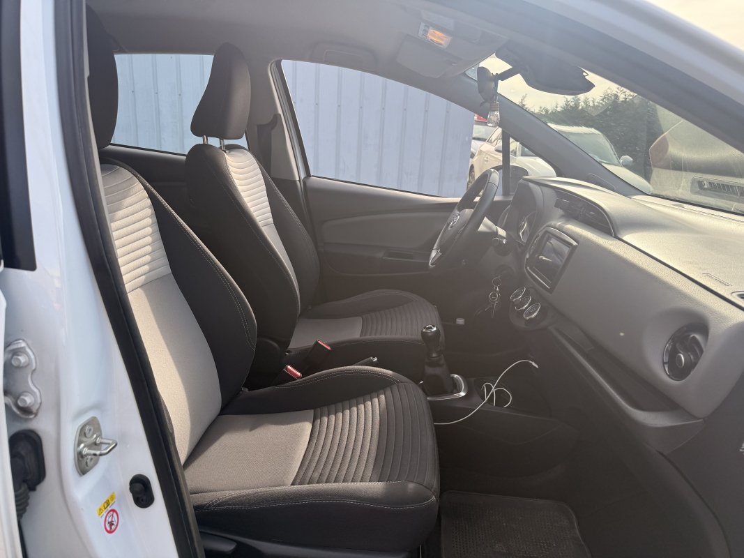 Toyota Yaris — 10
