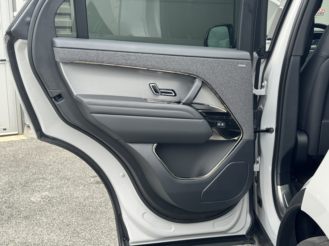 Land Rover Range Rover Sport — 32
