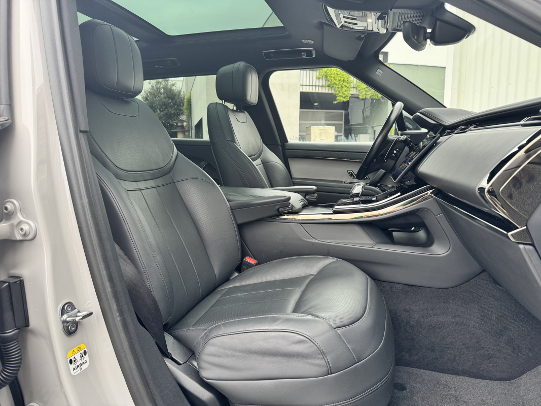 Land Rover Range Rover Sport — 12