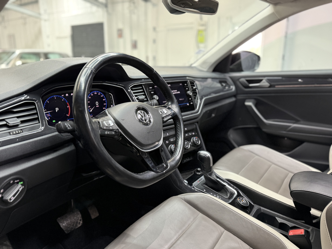 Volkswagen T-roc — 9
