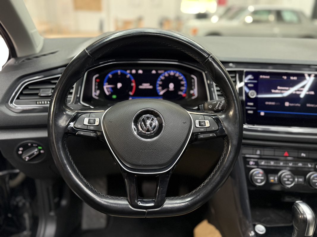 Volkswagen T-roc — 16
