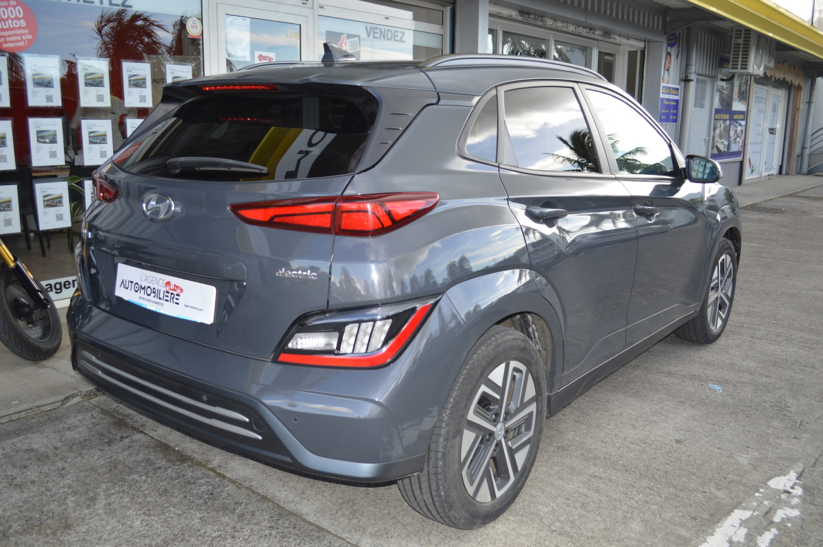 Hyundai KONA — 7