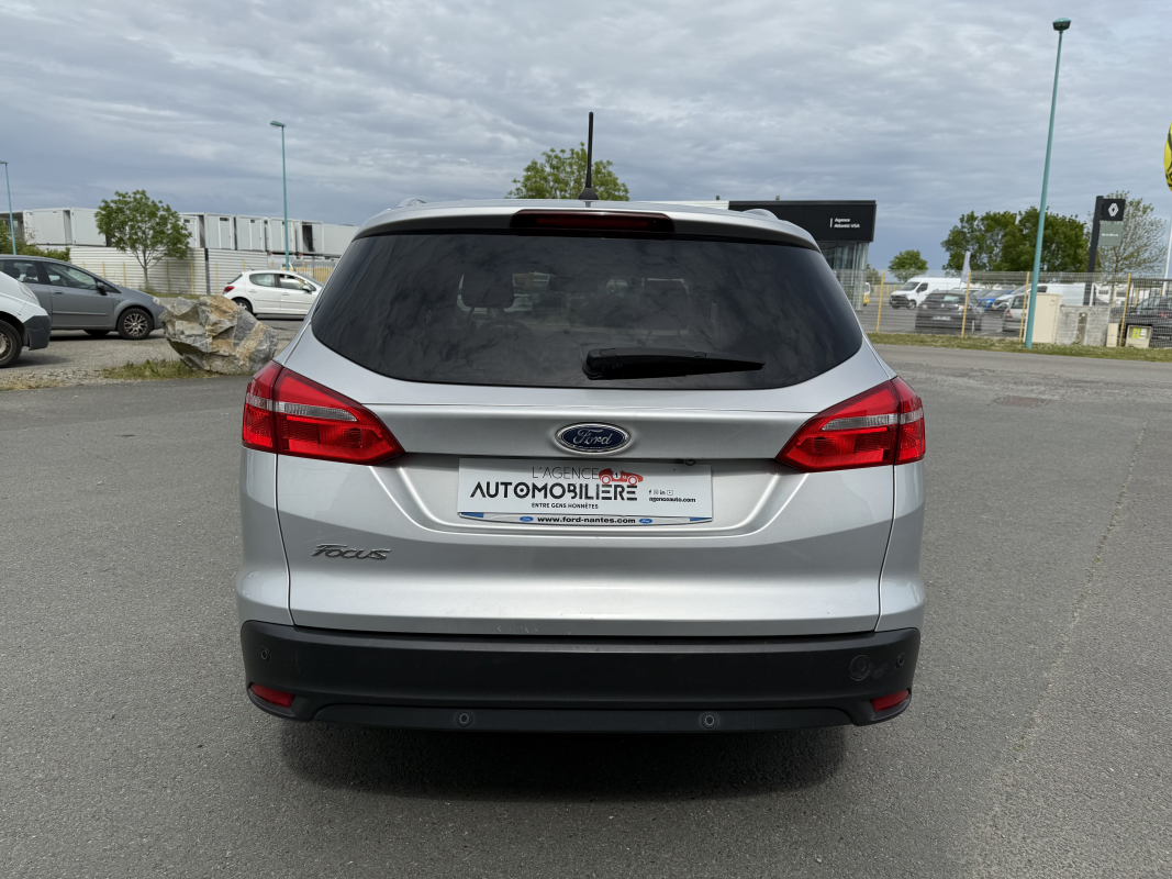 Ford Focus SW — 6