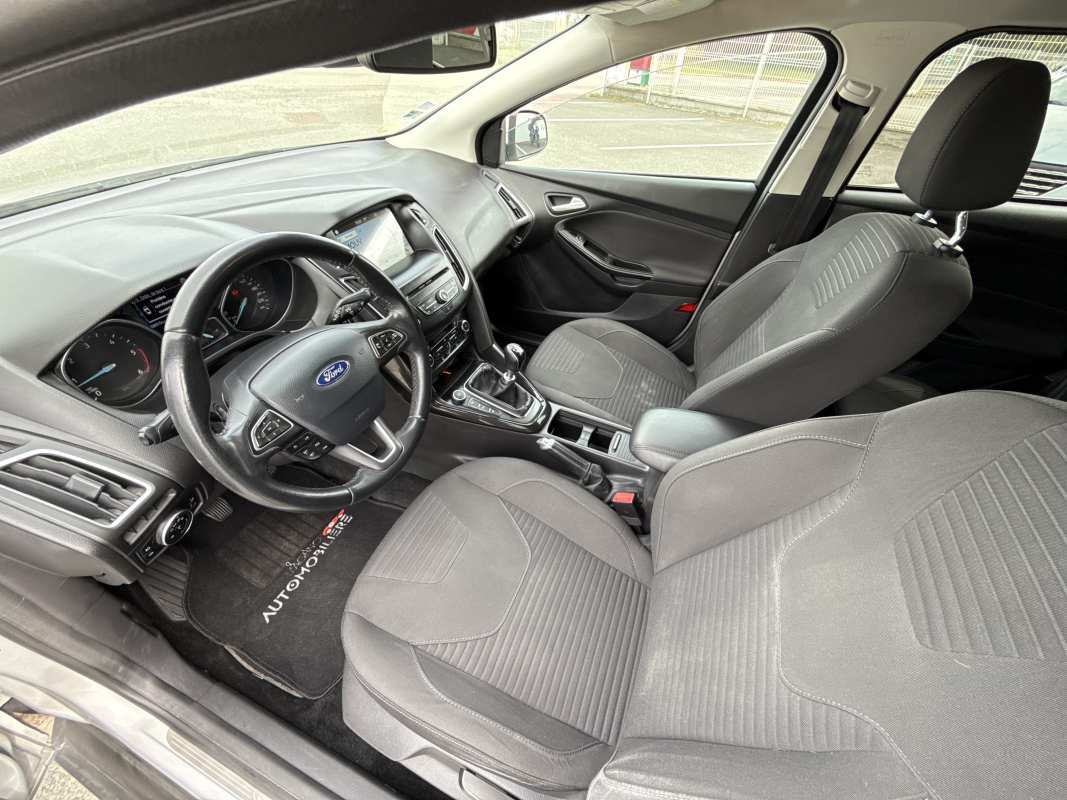 Ford Focus SW — 9