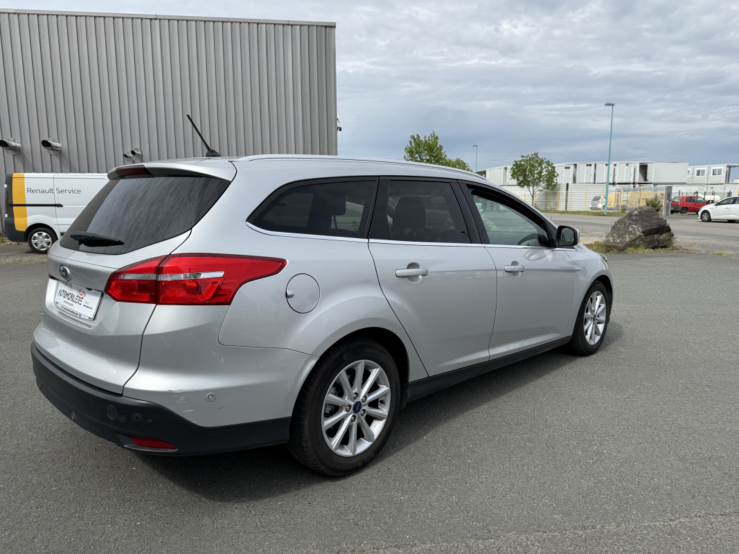 Ford Focus SW — 5