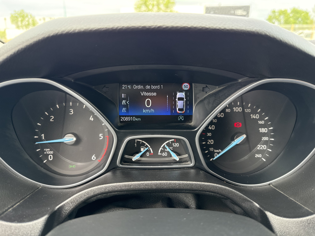 Ford Focus SW — 32
