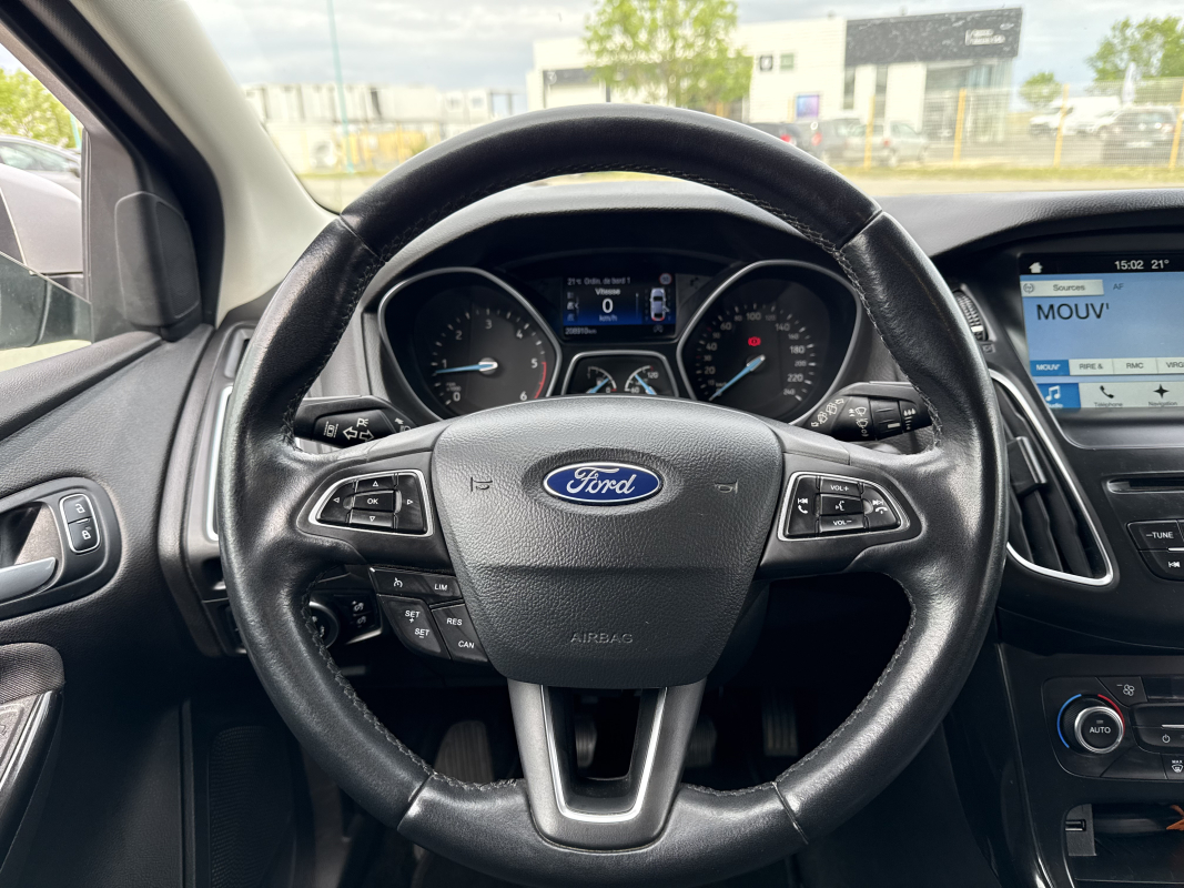 Ford Focus SW — 17
