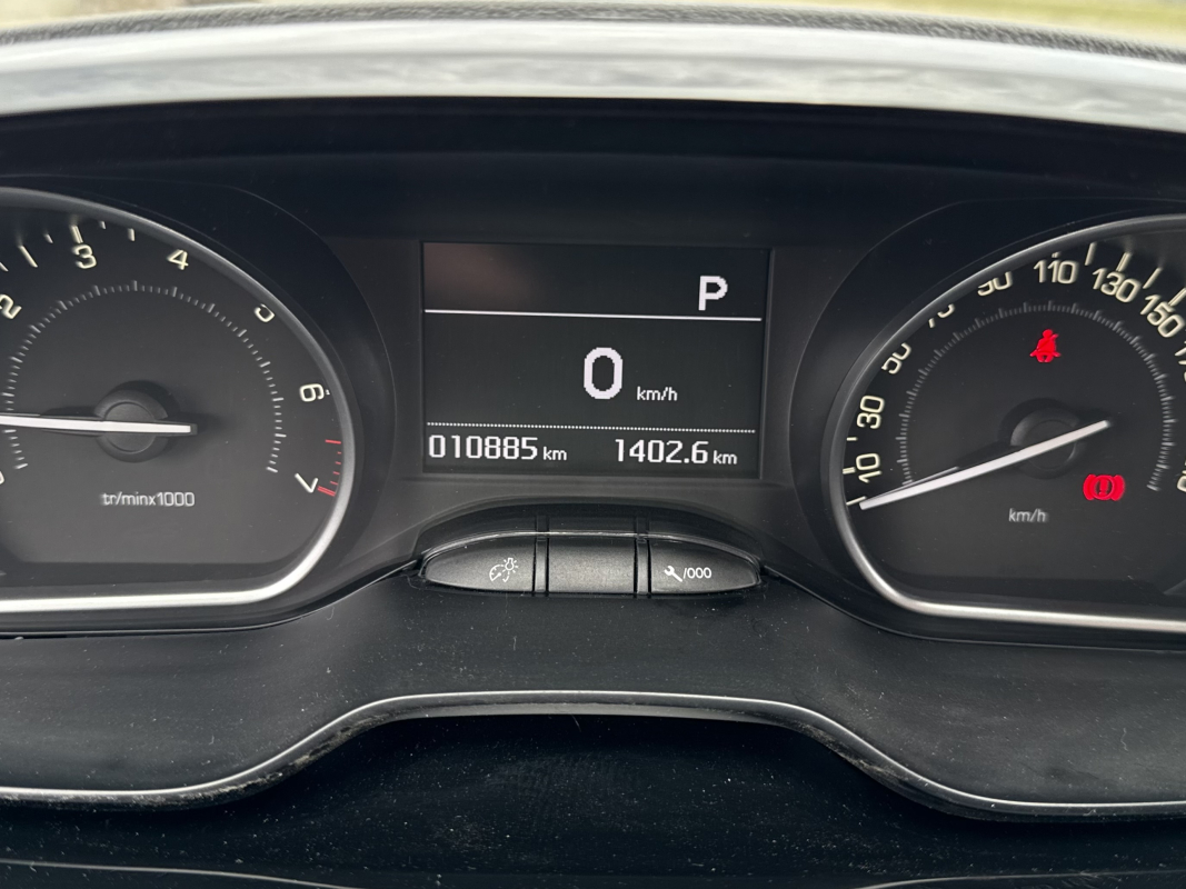 Peugeot 208 — 31