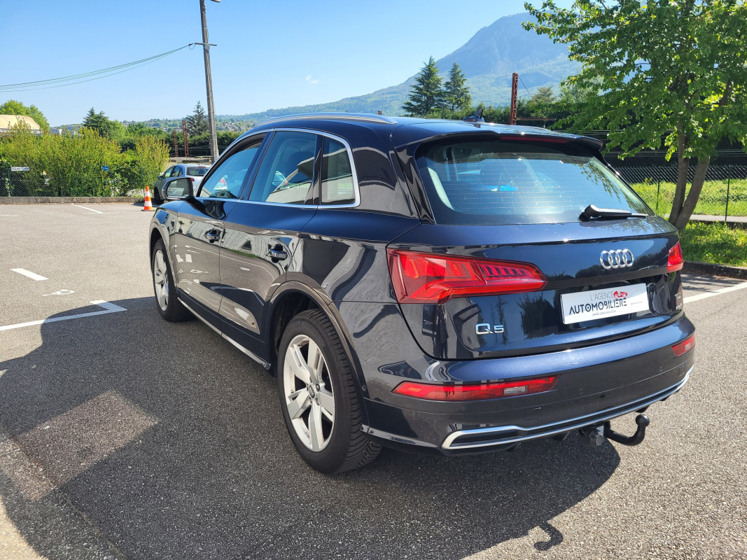 Audi Q5 — 5