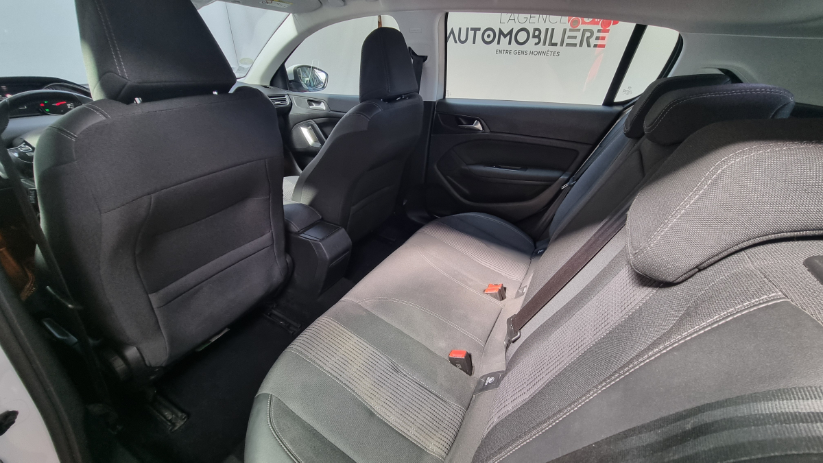 Peugeot 308 — 17