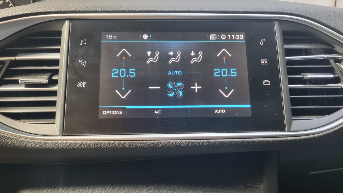 Peugeot 308 — 33