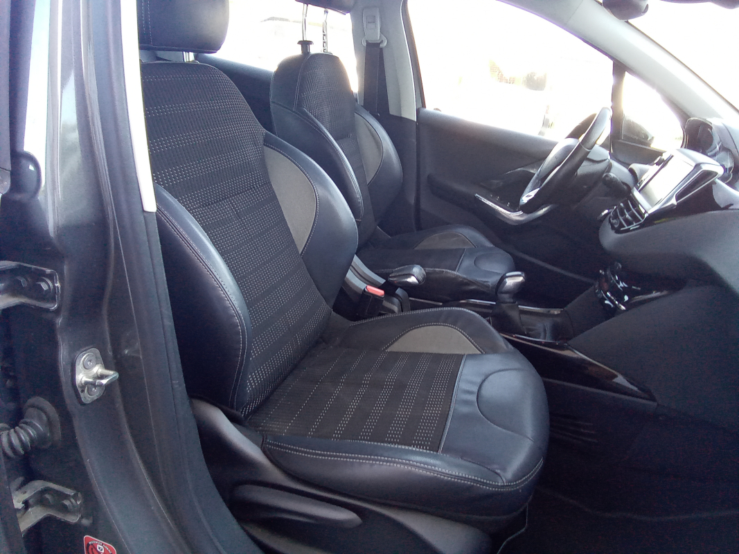 Peugeot 2008 — 16