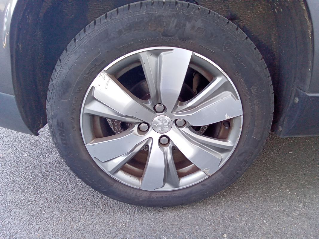 Peugeot 2008 — 23