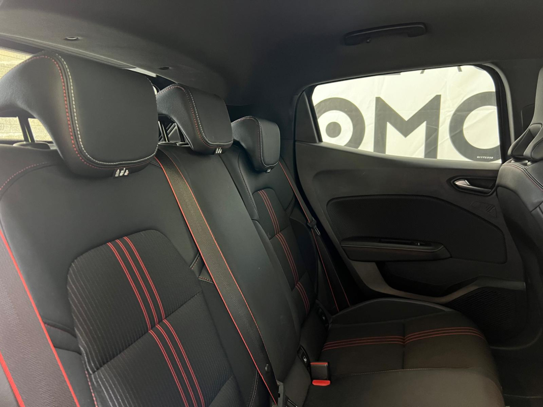 Renault Clio — 17