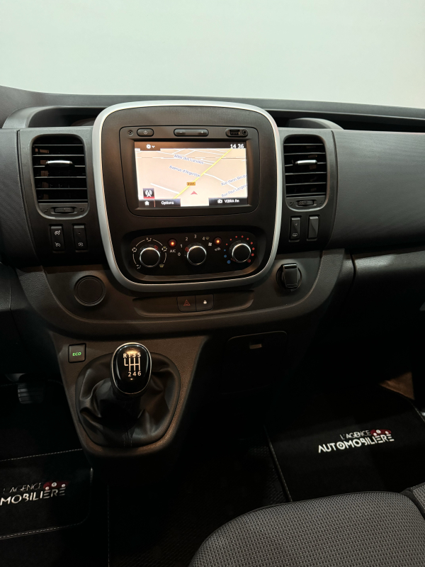 Renault Trafic — 27