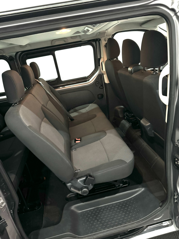 Renault Trafic — 14