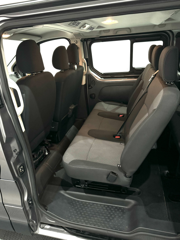 Renault Trafic — 15