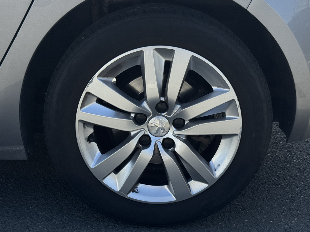 Peugeot 308 — 29