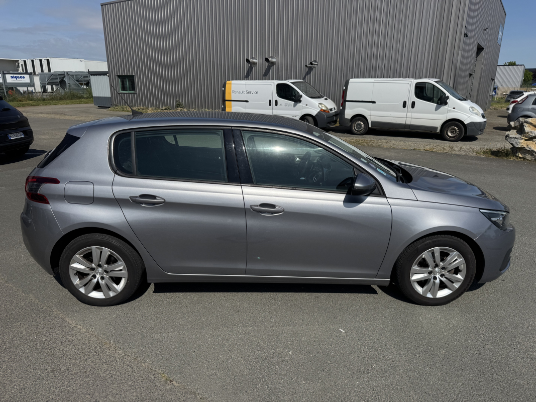Peugeot 308 — 4