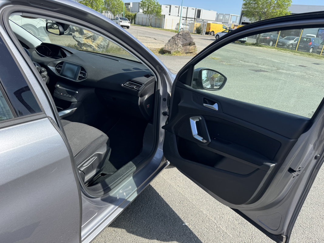 Peugeot 308 — 22