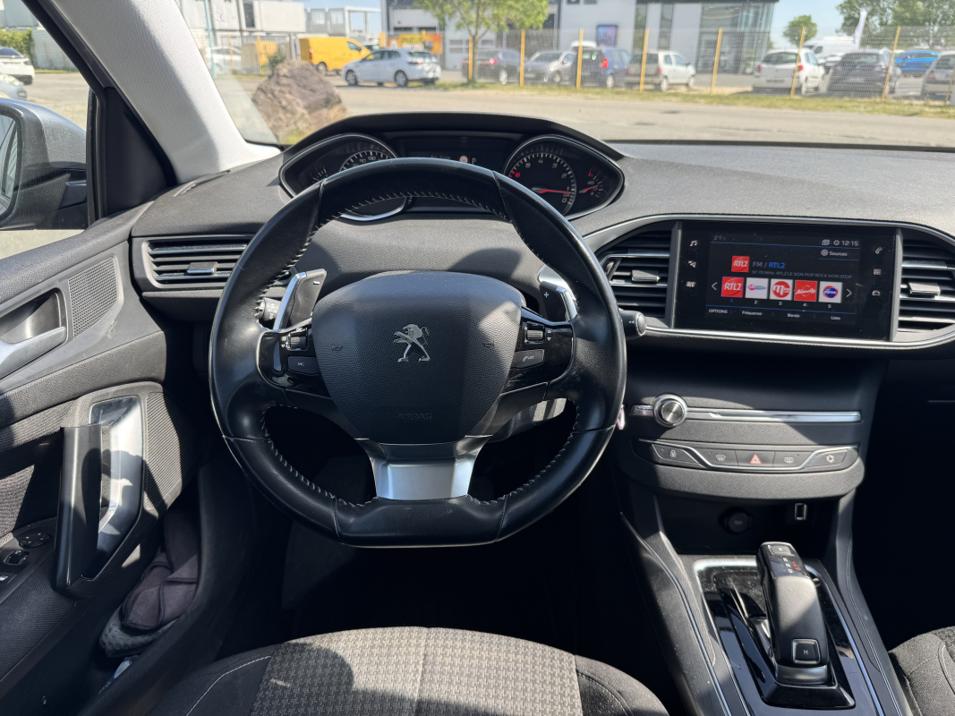 Peugeot 308 — 16