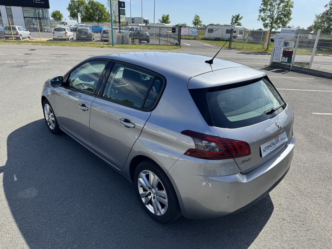Peugeot 308 — 9