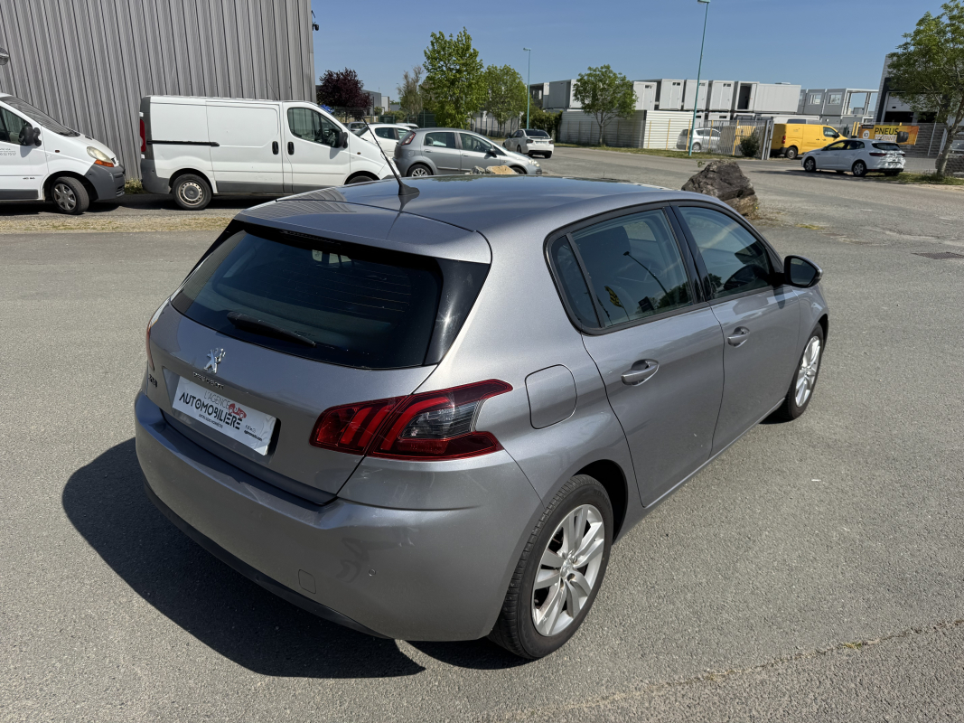 Peugeot 308 — 5