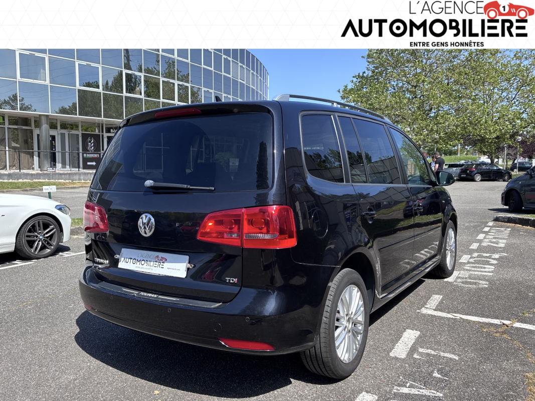 Volkswagen Touran — 5
