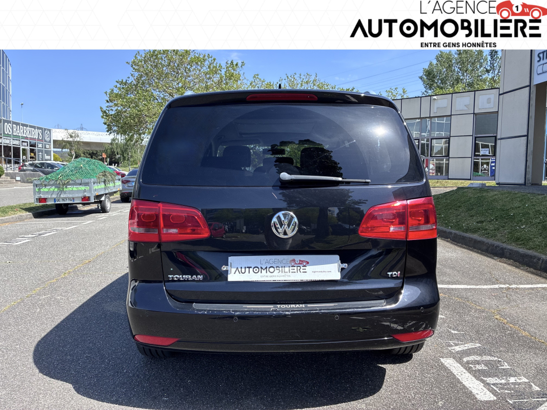 Volkswagen Touran — 6