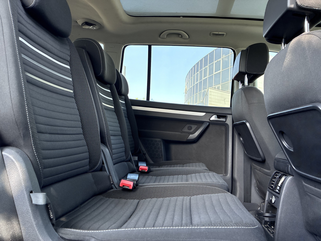 Volkswagen Touran — 15