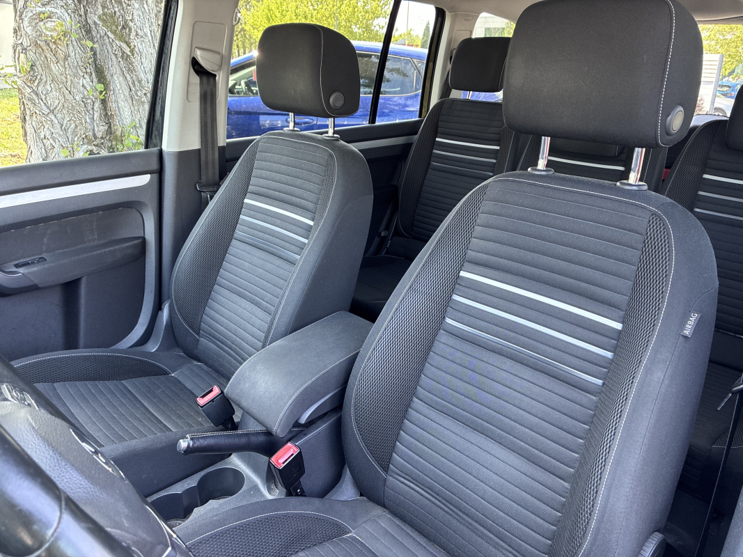 Volkswagen Touran — 9