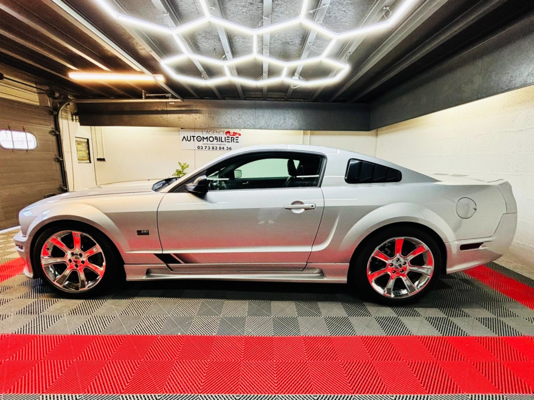 Ford Mustang — 8