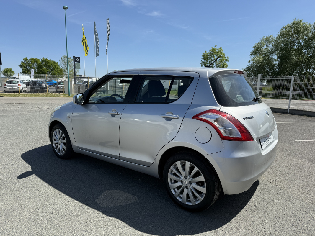 Suzuki Swift — 7