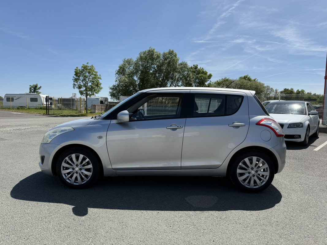 Suzuki Swift — 8