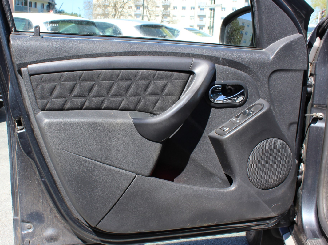 Dacia Dacia Duster — 9