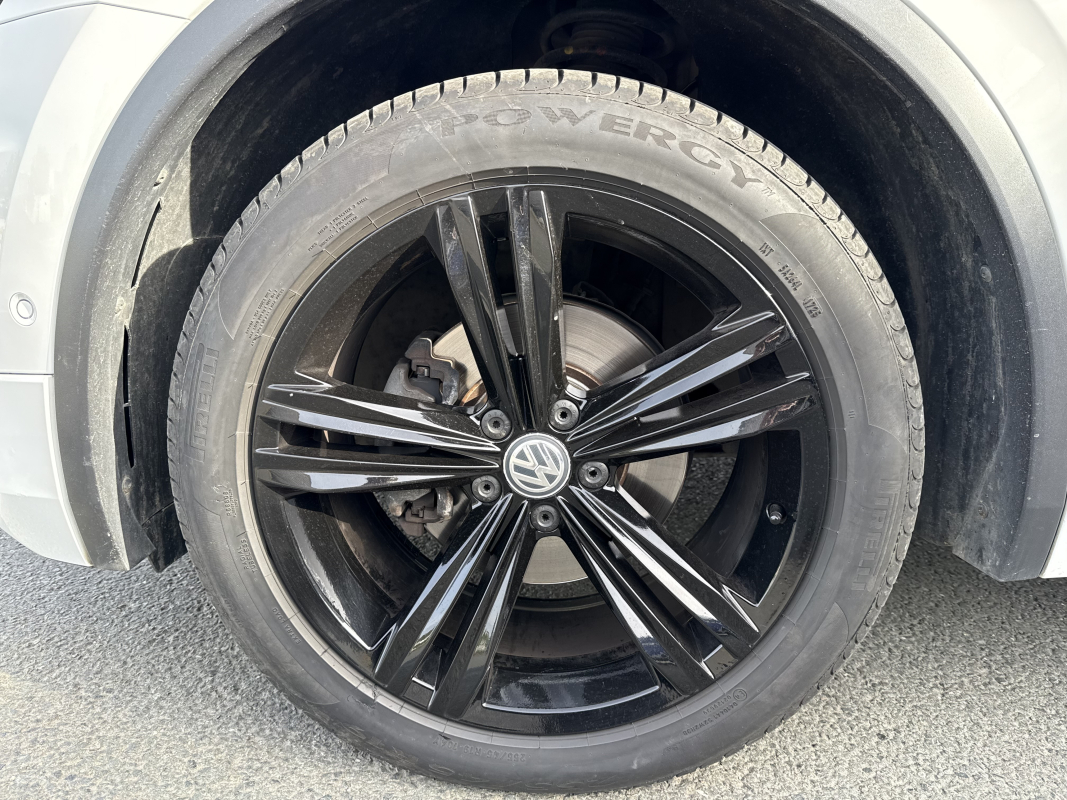 Volkswagen Tiguan — 40