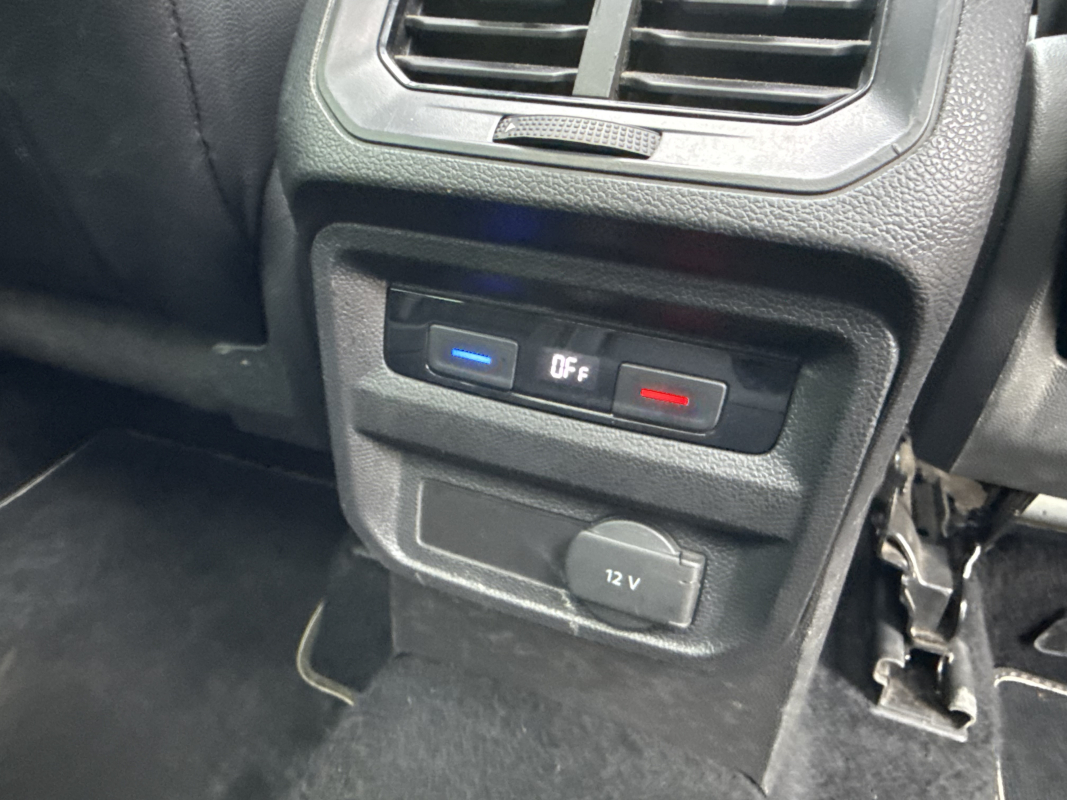 Volkswagen Tiguan — 29
