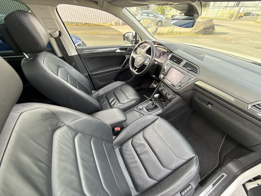 Volkswagen Tiguan — 14