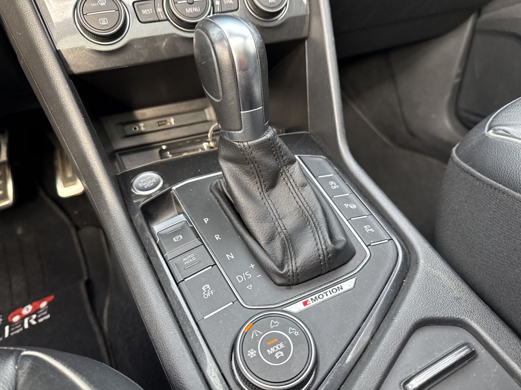 Volkswagen Tiguan — 20