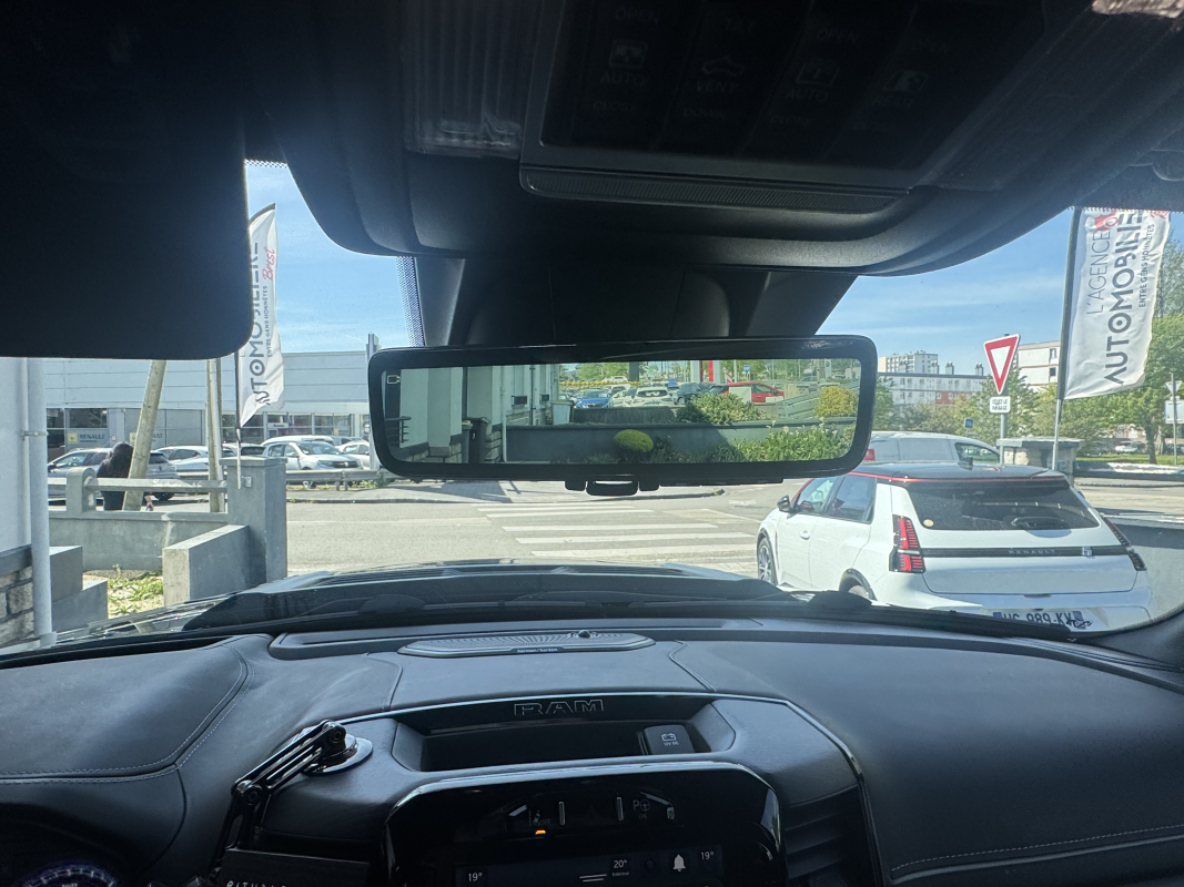 Dodge Ram — 11