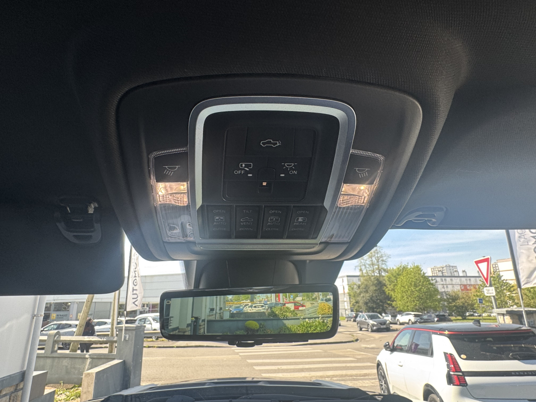 Dodge Ram — 16